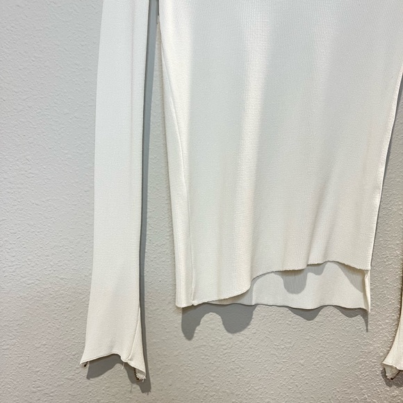 Ribbed Ivory/White Gold Zipper Top Size Small - Picture 7 of 10